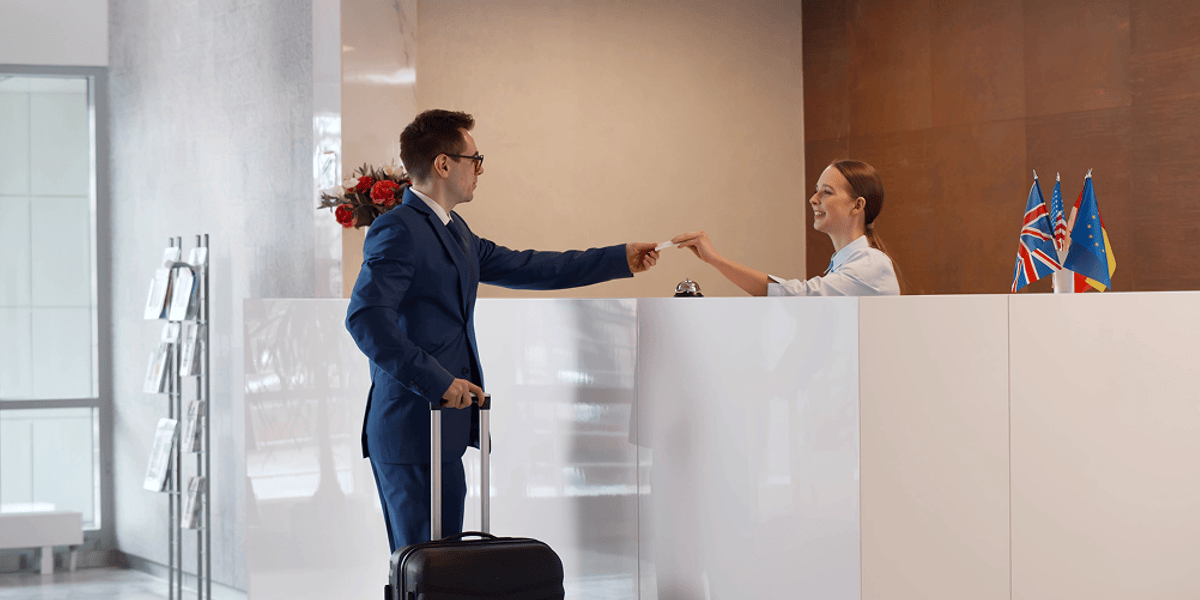 Ekrany dotykowe dla branży hotelarskiej i gastronomii