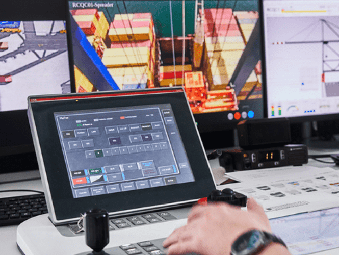 Systemy ochrony i nadzoru Monitory do sterowni, systemów monitoringu i rejestratorów