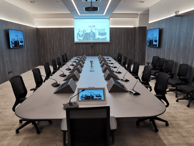 Sale konferencyjne i sale spotkań Monitory do biur, sal konferencyjnych i miejsc spotkań
